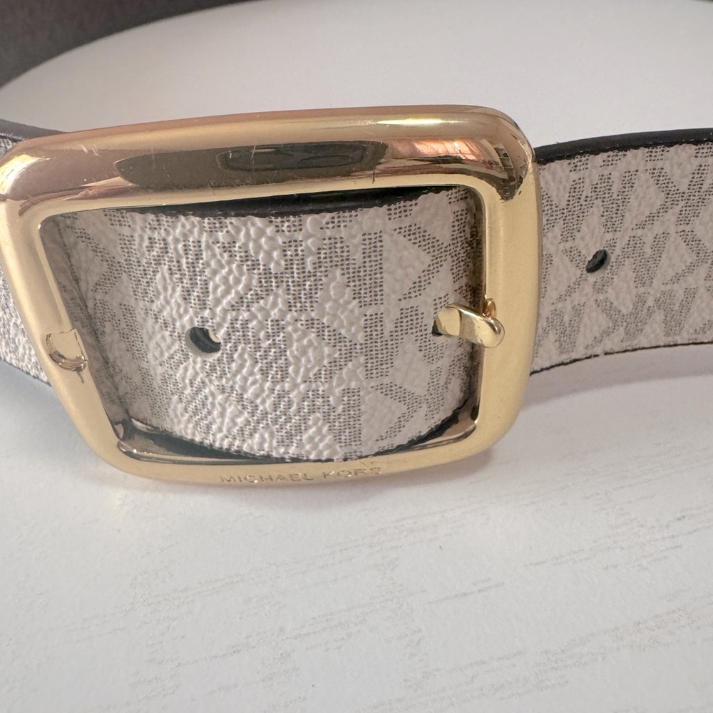 Michael Kors reversible belt size large
